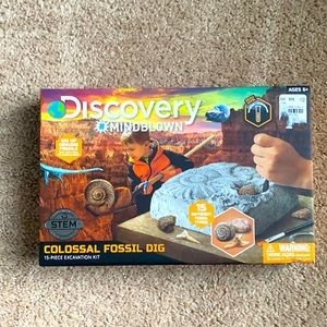 ⚡️4/$25 NIB Discovery Colossal Fossil Dig